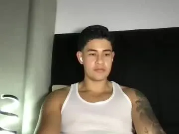 aviebby – webcam model profile photo Image 4