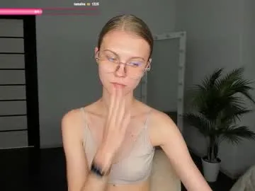 avaowenss – webcam model profile photo Image 18