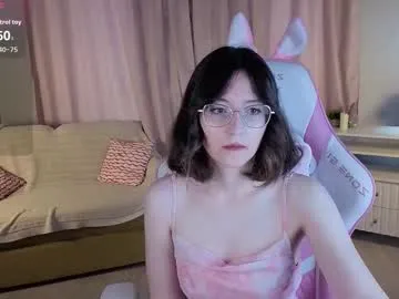 Runarunapi – webcam model profile photo Image 10