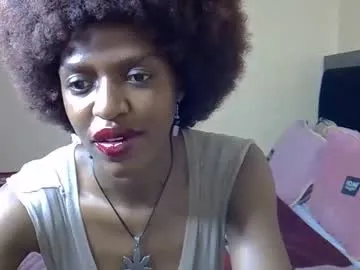 Runarunapi – webcam model profile photo Image 14