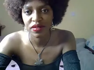 Runarunapi – webcam model profile photo Image 4