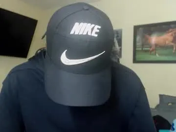 travonidas – webcam model profile photo Image 13