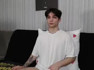 phantom_wave – webcam model profile photo Image 12