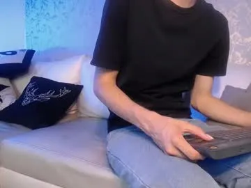 Runarunapi – webcam model profile photo Image 8