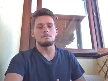 Runarunapi – webcam model profile photo Image 13