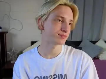 Runarunapi – webcam model profile photo Image 14