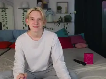 Runarunapi – webcam model profile photo Image 3