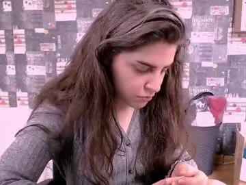 Runarunapi – webcam model profile photo Image 11