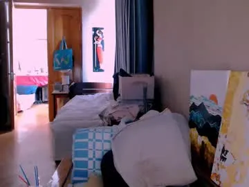 Runarunapi – webcam model profile photo Image 3