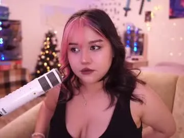 Runarunapi – webcam model profile photo Image 2