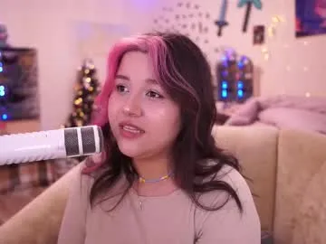 Runarunapi – webcam model profile photo Image 5