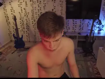 aviebby – webcam model profile photo Image 11