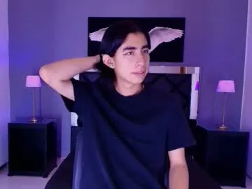 buzz5127 – webcam model profile photo Image 6