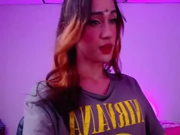 Runarunapi – webcam model profile photo Image 11