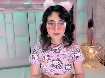 Runarunapi – webcam model profile photo Image 15