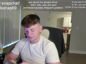 mon1_day – webcam model profile photo Image 6