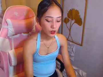 Runarunapi – webcam model profile photo Image 5