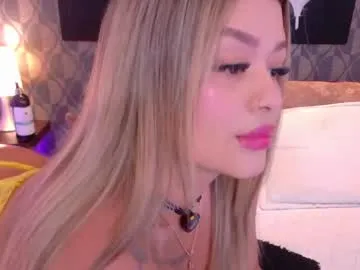luvlivvyy – webcam model profile photo Image 12