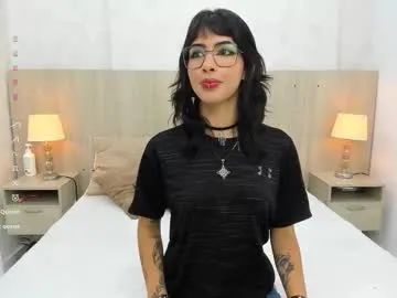 CurlyElisa – webcam model profile photo Image 10