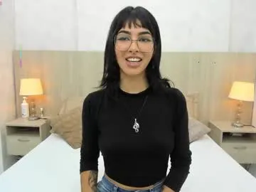 CurlyElisa – webcam model profile photo Image 15