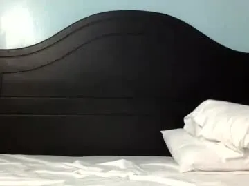 Runarunapi – webcam model profile photo Image 5