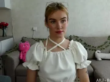 Runarunapi – webcam model profile photo Image 10