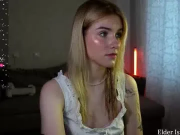 Runarunapi – webcam model profile photo Image 3