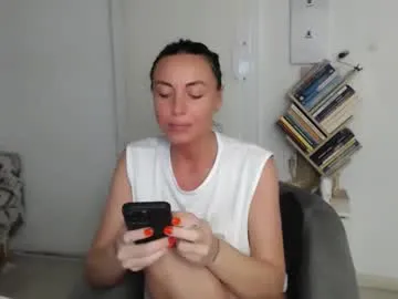 Lisaonthemoon – webcam model profile photo Image 11
