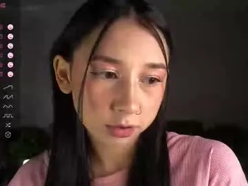 Runarunapi – webcam model profile photo Image 4