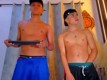 AAASuck – webcam model profile photo Image 15