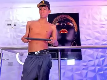 AAASuck – webcam model profile photo Image 8