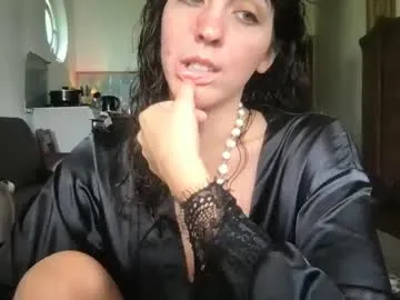 mollyflwers – webcam model profile photo Image 5