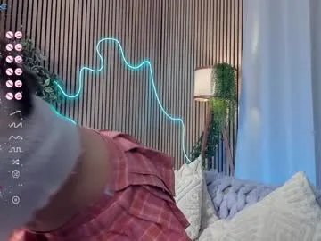 summer_lilac – webcam model profile photo