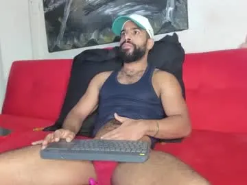 paroncho – webcam model profile photo Image 18