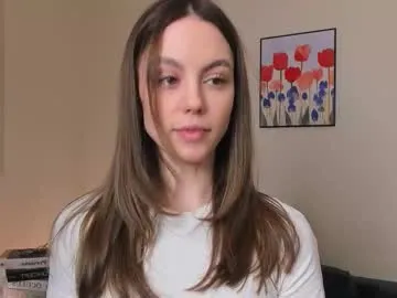 Runarunapi – webcam model profile photo Image 12