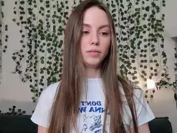 Runarunapi – webcam model profile photo Image 4