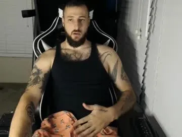 captain_chris8 – webcam model profile photo Image 18
