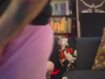 mollyflwers – webcam model profile photo Image 17