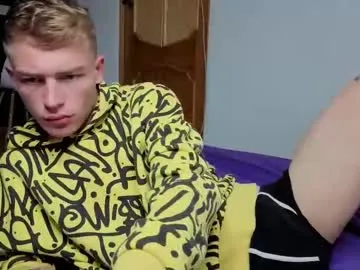 vanandjuani – webcam model profile photo Image 12