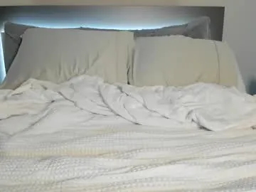 bunnydollstella – webcam model profile photo Image 3