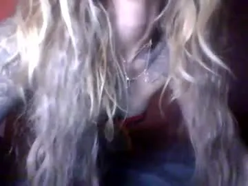 dovia – webcam model profile photo Image 5