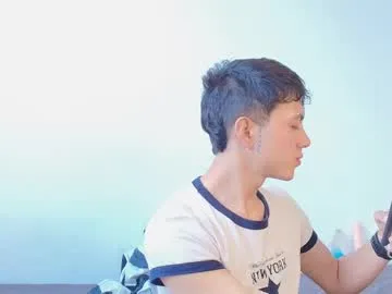 pinkadele – webcam model profile photo Image 14