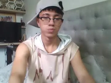 pinkadele – webcam model profile photo Image 3