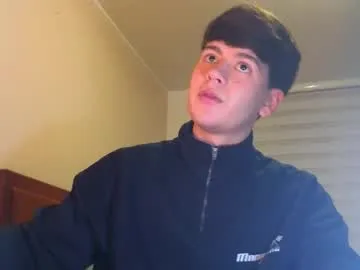 DominantAlex18 – webcam model profile photo Image 6