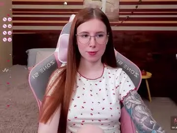 Runarunapi – webcam model profile photo Image 4