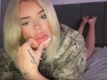 _meganmeow_ – webcam model profile photo Image 2