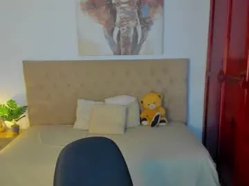 kai101010 – webcam model profile photo Image 12