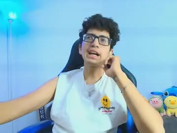 Hiiichan88 – webcam model profile photo Image 19