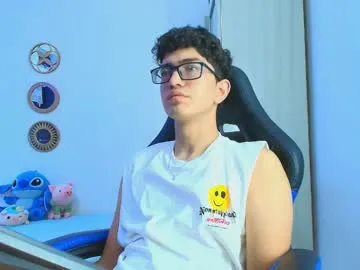 Hiiichan88 – webcam model profile photo Image 5