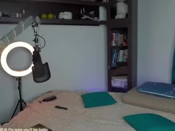 phantom_wave – webcam model profile photo Image 13